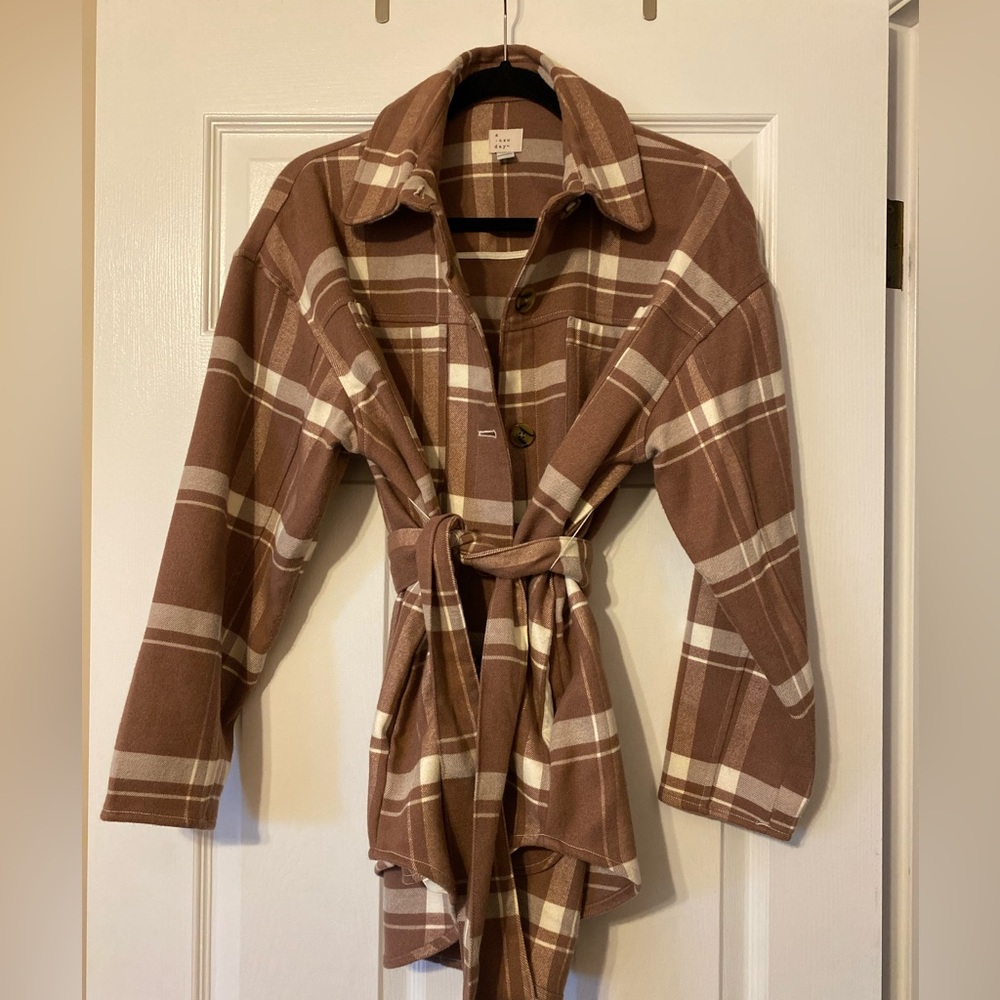 Pink/brown shacket - Picture 2 of 5